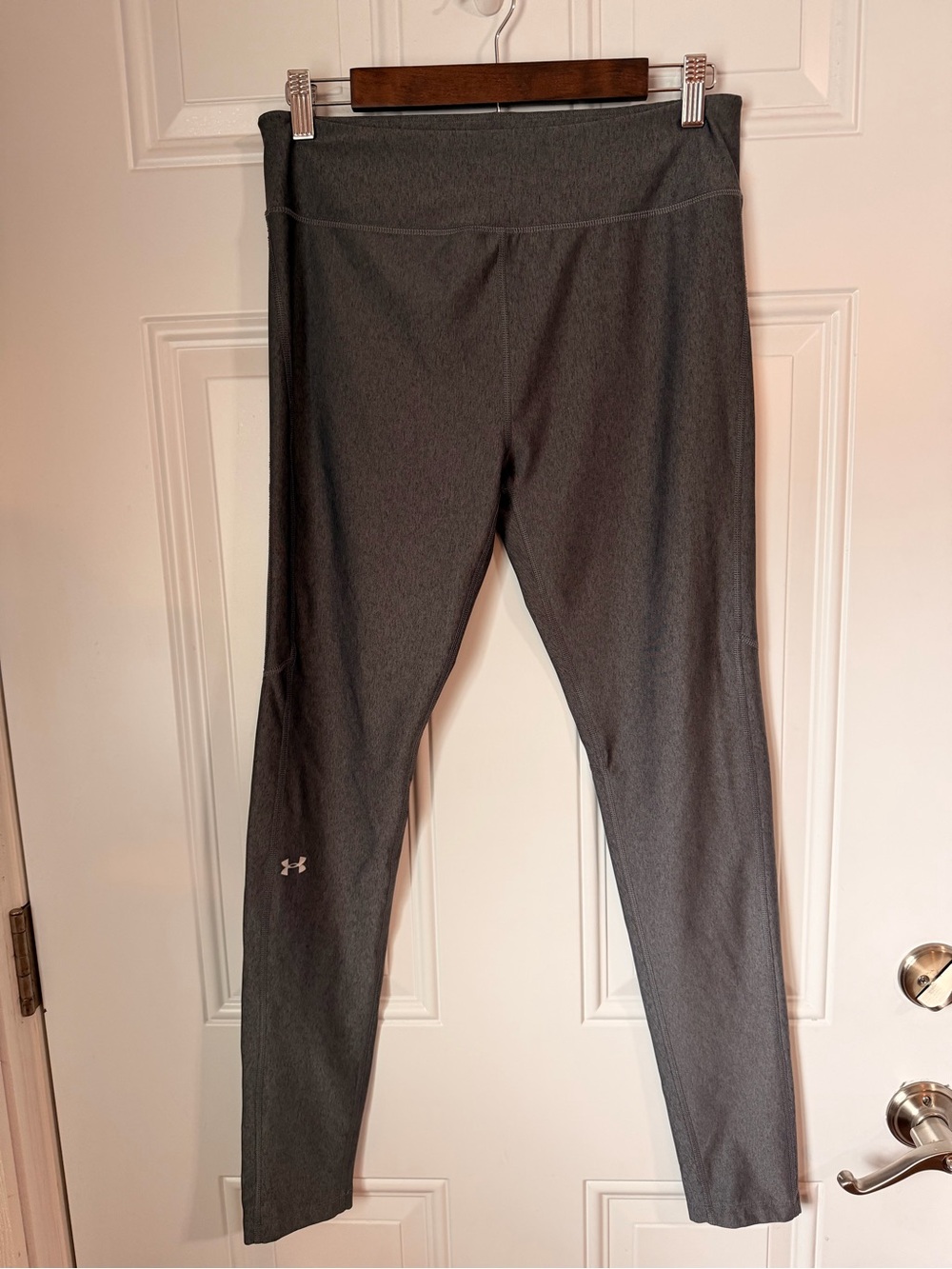 Under Armour Women's Charcoal Performance Leggings